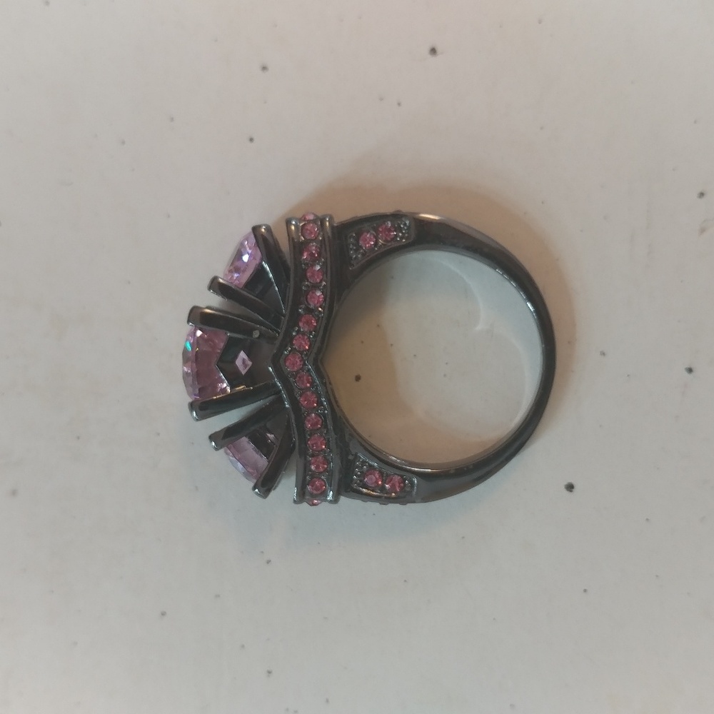 👠Black Silver Ring with Pink Cubic Zirconia - Picture 4 of 4